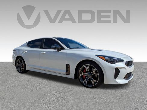 Used 2019 Kia Stinger GT2 AWD/4WD image 3