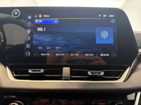 Used 2026 Chevrolet Equinox LT AWD/4WD image 16