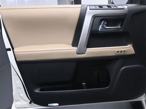 Used 2023 Toyota 4Runner Limited image 19