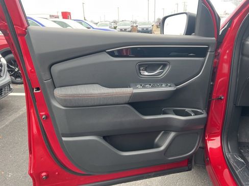 New 2025 Honda Pilot Sport image 27