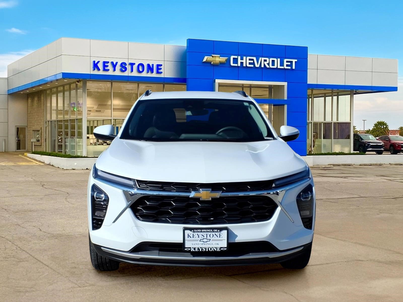 Used 2024 Chevrolet Trax LT FWD image 2