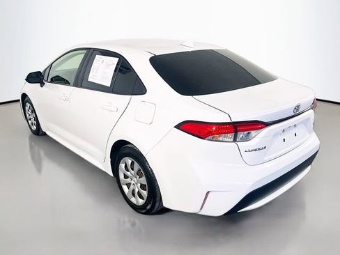 Used 2020 Toyota Corolla LE FWD image 6