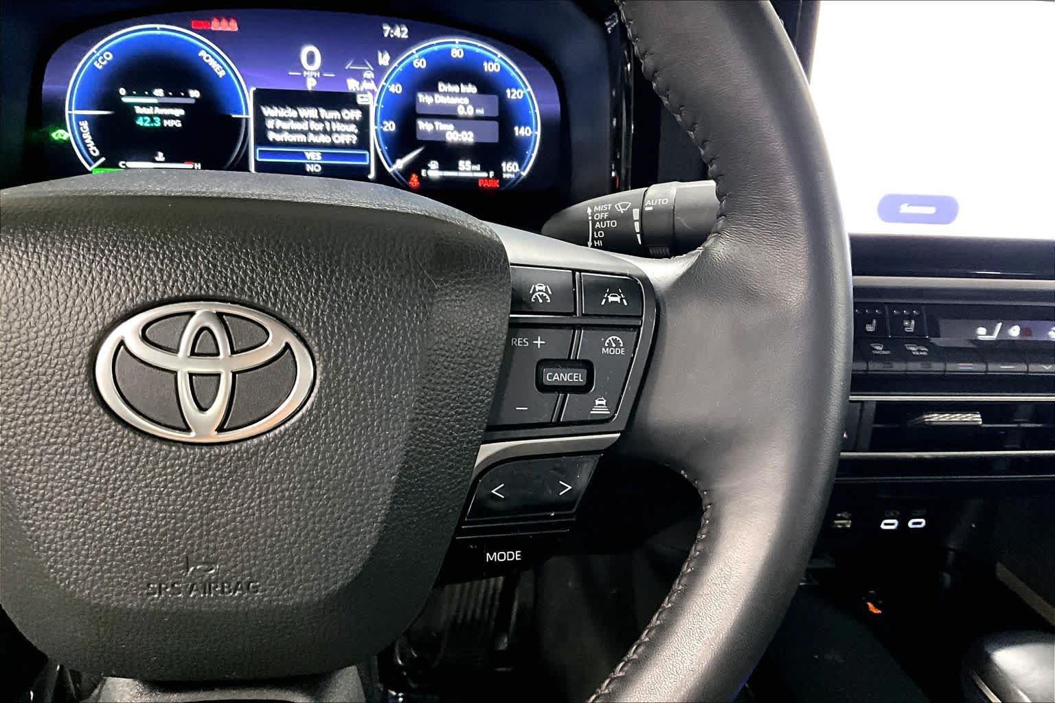 Used 2025 Toyota Camry XLE w/ Premium Package AWD/4WD image 25