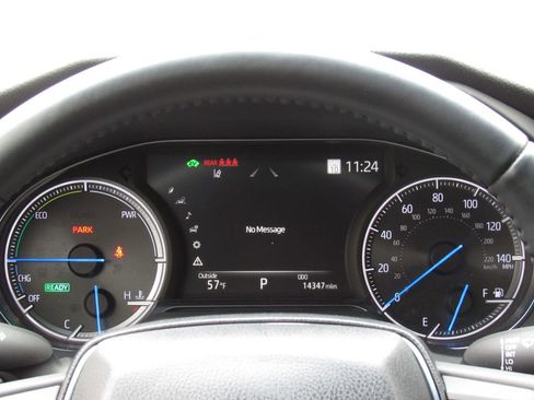 Certified 2024 Toyota Venza XLE AWD/4WD image 22