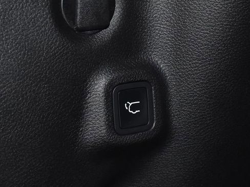 New 2026 Jeep Compass Limited image 31