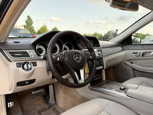 Used 2016 Mercedes-Benz E 350 Sedan image 19