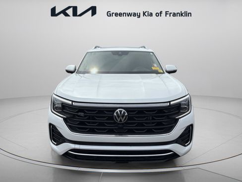 Used 2024 Volkswagen Atlas SEL Premium R-Line AWD/4WD image 2