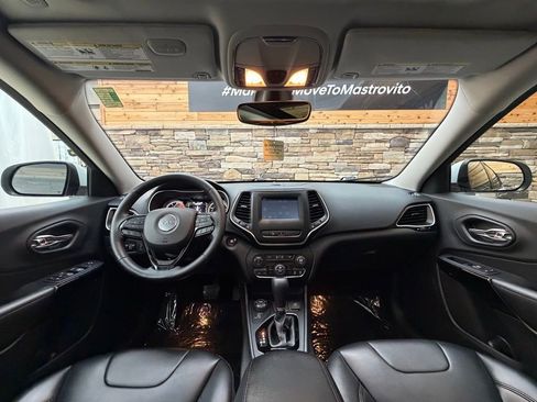 Used 2020 Jeep Cherokee Altitude image 16