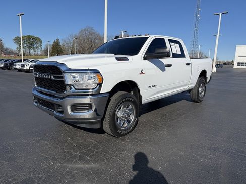 Used 2022 RAM 2500 Tradesman w/ Chrome Appearance Group image 7