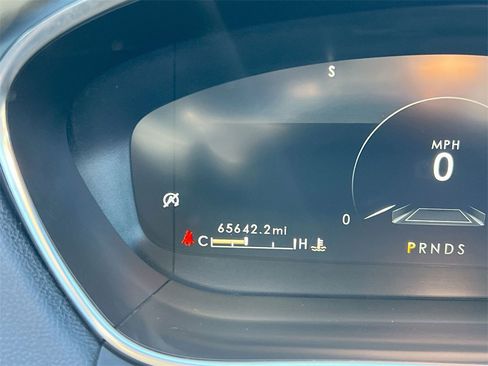 Used 2019 Lincoln Nautilus Reserve image 12