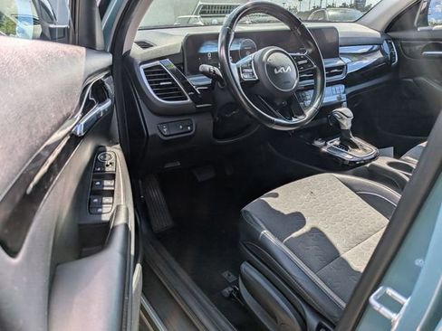 Used 2024 Kia Seltos S FWD image 12