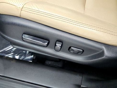 Used 2016 Honda CR-V Touring image 12