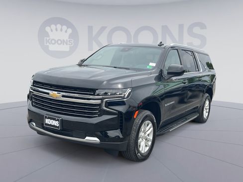 Used 2024 Chevrolet Suburban LT AWD/4WD image 5