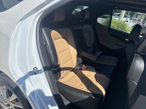 Used 2024 Chevrolet Equinox Premier AWD/4WD image 24