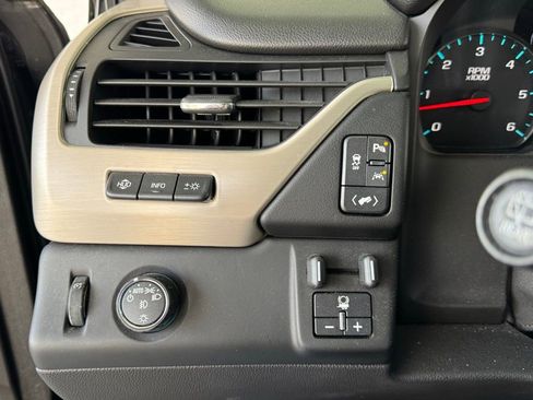 Used 2017 GMC Yukon XL Denali w/ Open Road Package image 39