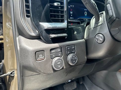 Certified 2023 Chevrolet Silverado 1500 High Country w/ High Country Premium Package image 9