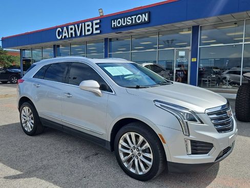 Used 2019 Cadillac XT5 Luxury FWD image 1