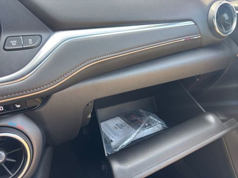 Used 2022 Chevrolet Blazer Premier image 24