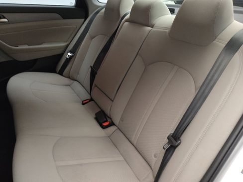 Used 2019 Hyundai Sonata SEL FWD image 18