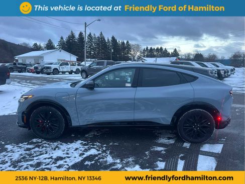 Used 2025 Ford Mustang Mach-E Premium w/ Sport Appearance Package image 9