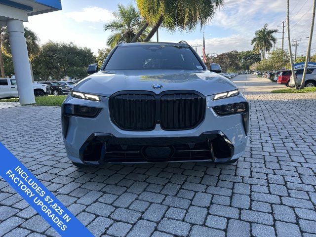 Used 2026 BMW X7 xDrive40i w/ M Sport Package AWD/4WD image 19
