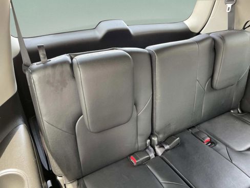Used 2024 Nissan Armada SL w/ Captain's Chairs Package RWD image 19