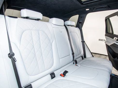 Used 2025 BMW X5 M60i w/ Executive Package AWD/4WD image 15