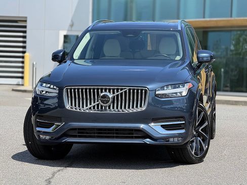 Certified 2023 Volvo XC90 B6 Plus AWD/4WD image 1