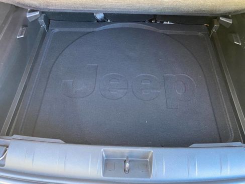 Used 2021 Jeep Renegade Latitude w/ Convenience Group image 23