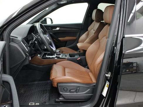 Used 2023 Audi Q5 2.0T Premium Plus w/ Premium Plus Package AWD/4WD image 9