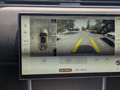 Used 2024 Land Rover Range Rover SE AWD/4WD image 19
