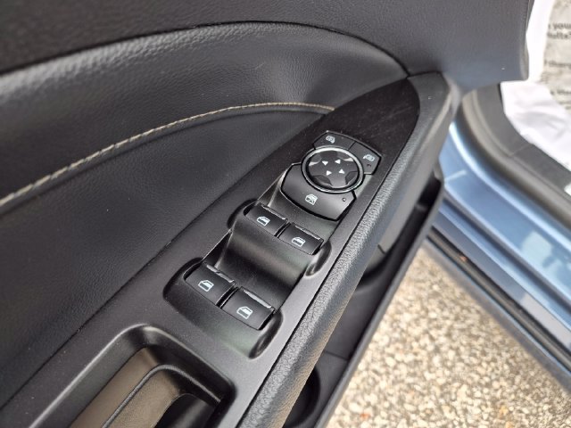 Used 2019 Ford Fusion Titanium AWD/4WD image 13