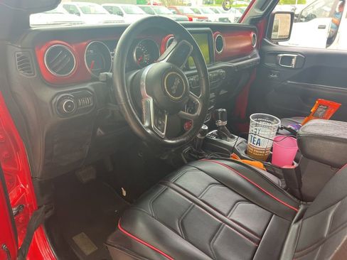 Used 2018 Jeep Wrangler Unlimited Rubicon AWD/4WD image 12