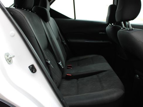 Used 2019 Nissan Kicks SV image 42