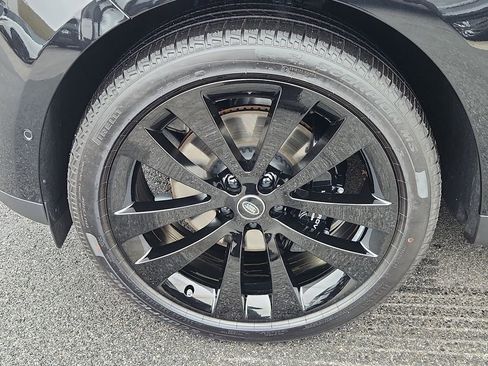 New 2025 Land Rover Range Rover Sport SE image 9