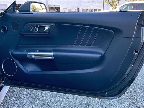 Used 2015 Ford Mustang Premium RWD image 18