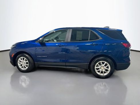 Used 2022 Chevrolet Equinox LS w/ LS Convenience Package FWD image 9