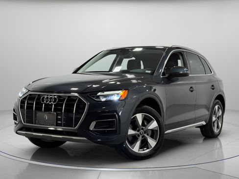 Used 2024 Audi Q5 2.0T Premium image 2