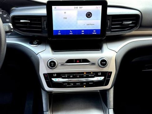 Certified 2021 Ford Explorer XLT image 27
