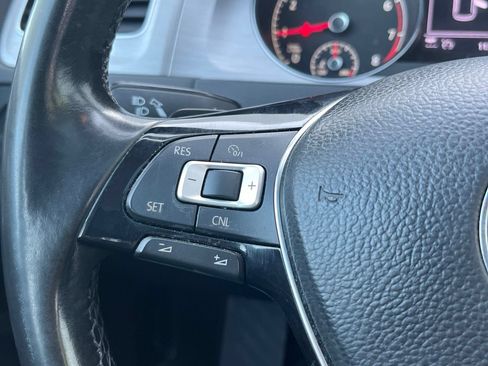 Used 2017 Volkswagen Golf Wolfsburg Edition FWD image 21