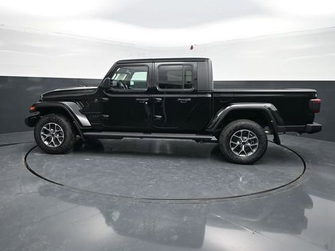 New 2026 Jeep Gladiator Sport image 5