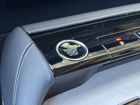 Used 2025 Lincoln Navigator L Reserve image 22