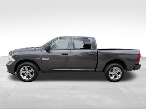 Used 2018 RAM 1500 Express w/ Express Value Package AWD/4WD image 8