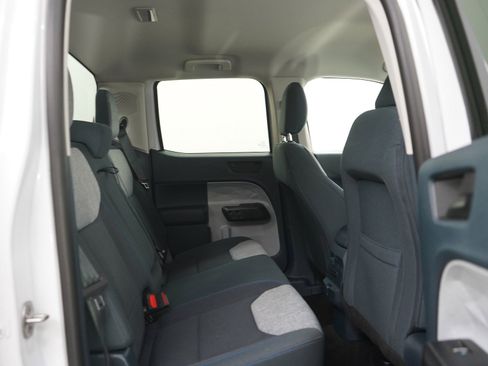 Used 2025 Ford Maverick XLT w/ Equipment Group 302A AWD/4WD image 14