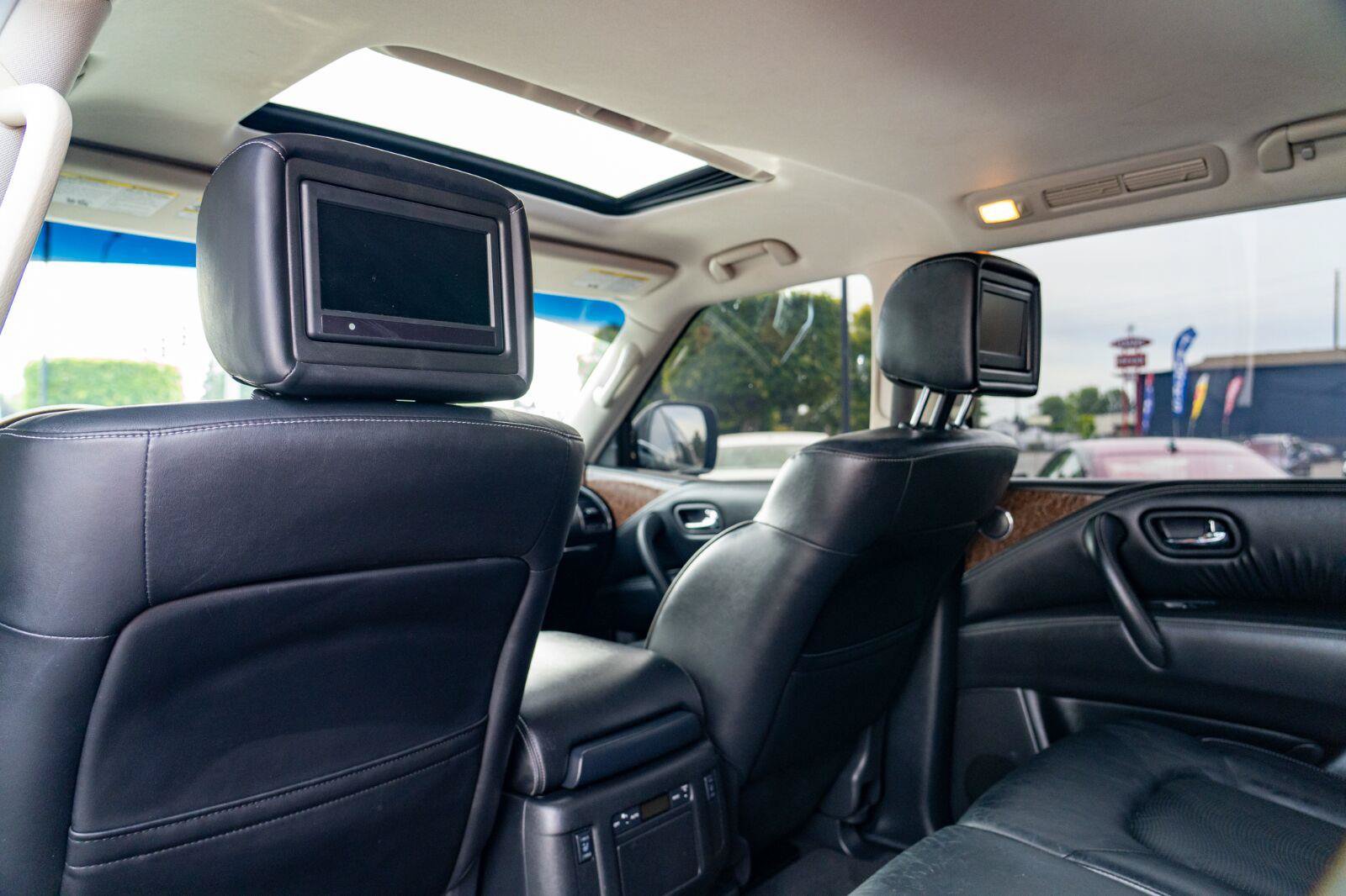 Used 2015 INFINITI QX80 2WD image 30