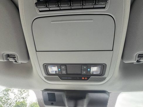 Used 2023 Ford F550 4x4 Regular Cab Super Duty image 43