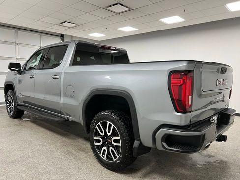 Used 2024 GMC Sierra 1500 AT4 w/ Technology Package image 8