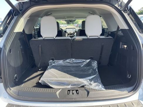 New 2026 Ford Explorer Active w/ Active Comfort Package AWD/4WD image 24