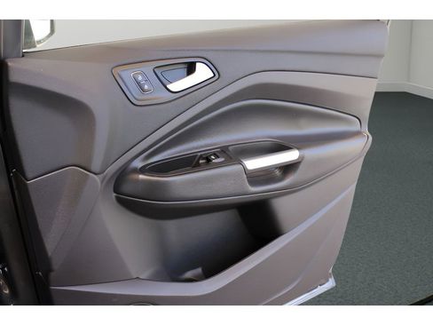 Used 2018 Ford Escape SEL image 33