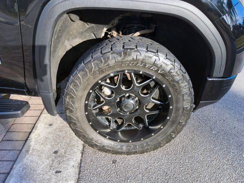 Used 2019 GMC Sierra 1500 AT4 w/ AT4 Premium Package image 46